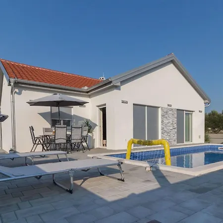 Nicolle By Interhome Vikendica Privlaka (Zadar)