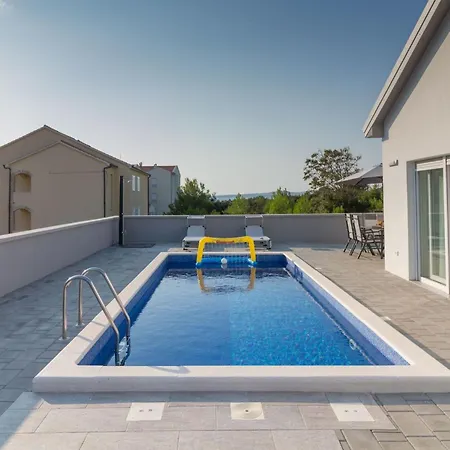 Nicolle By Interhome * Privlaka (Zadar)