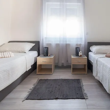 Nicolle By Interhome 펜션 *
