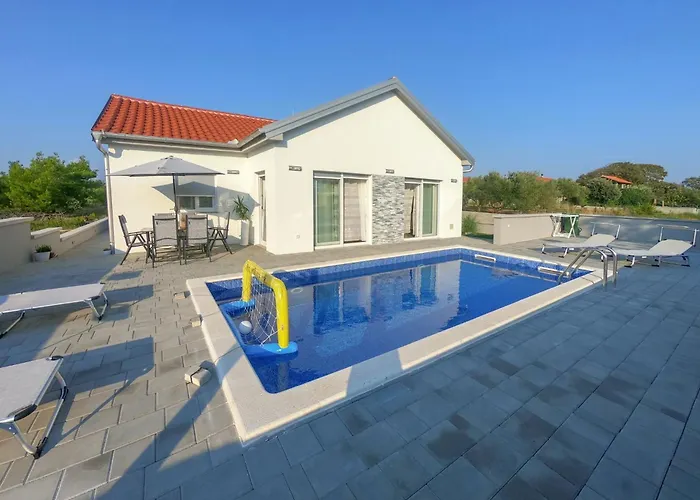 Nicolle By Interhome