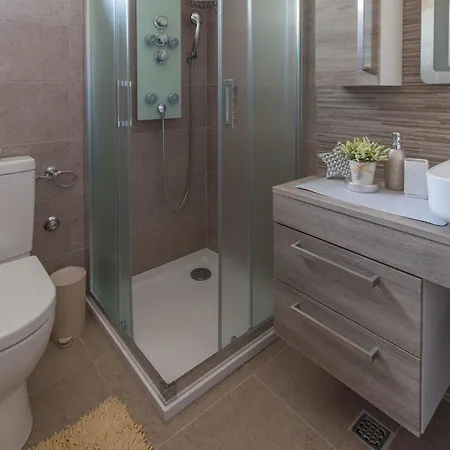 Nicolle By Interhome *