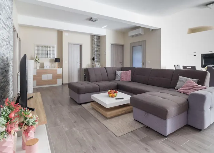 Nicolle By Interhome 펜션 *