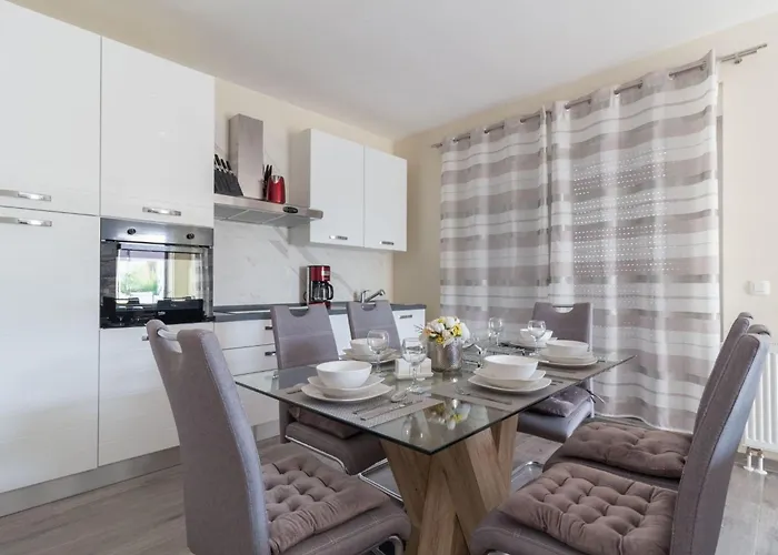 Nicolle By Interhome *
