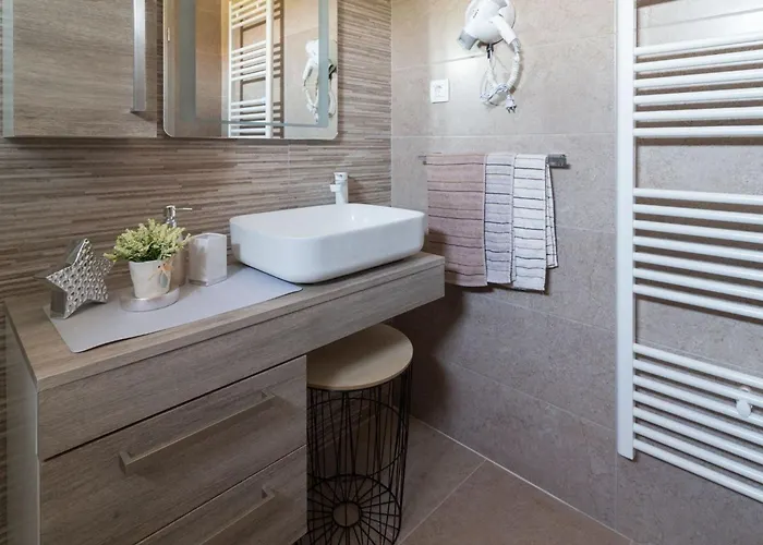 Nicolle By Interhome *